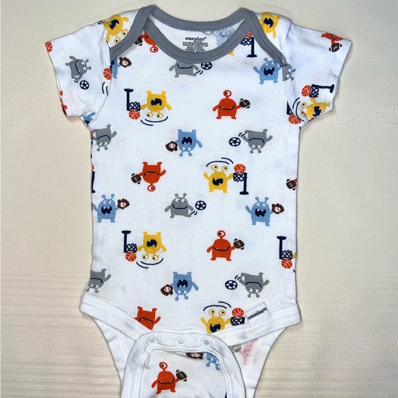 3 Piece Monster Theme Baby - Picture 6 of 10